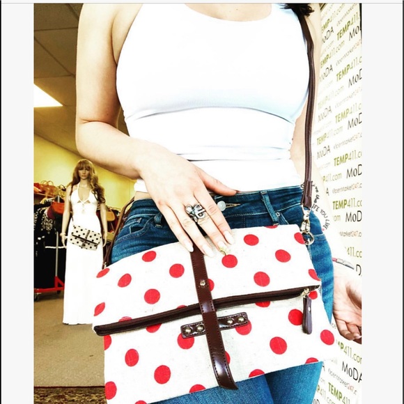 New Polka Dot Clutch - Picture 5 of 8